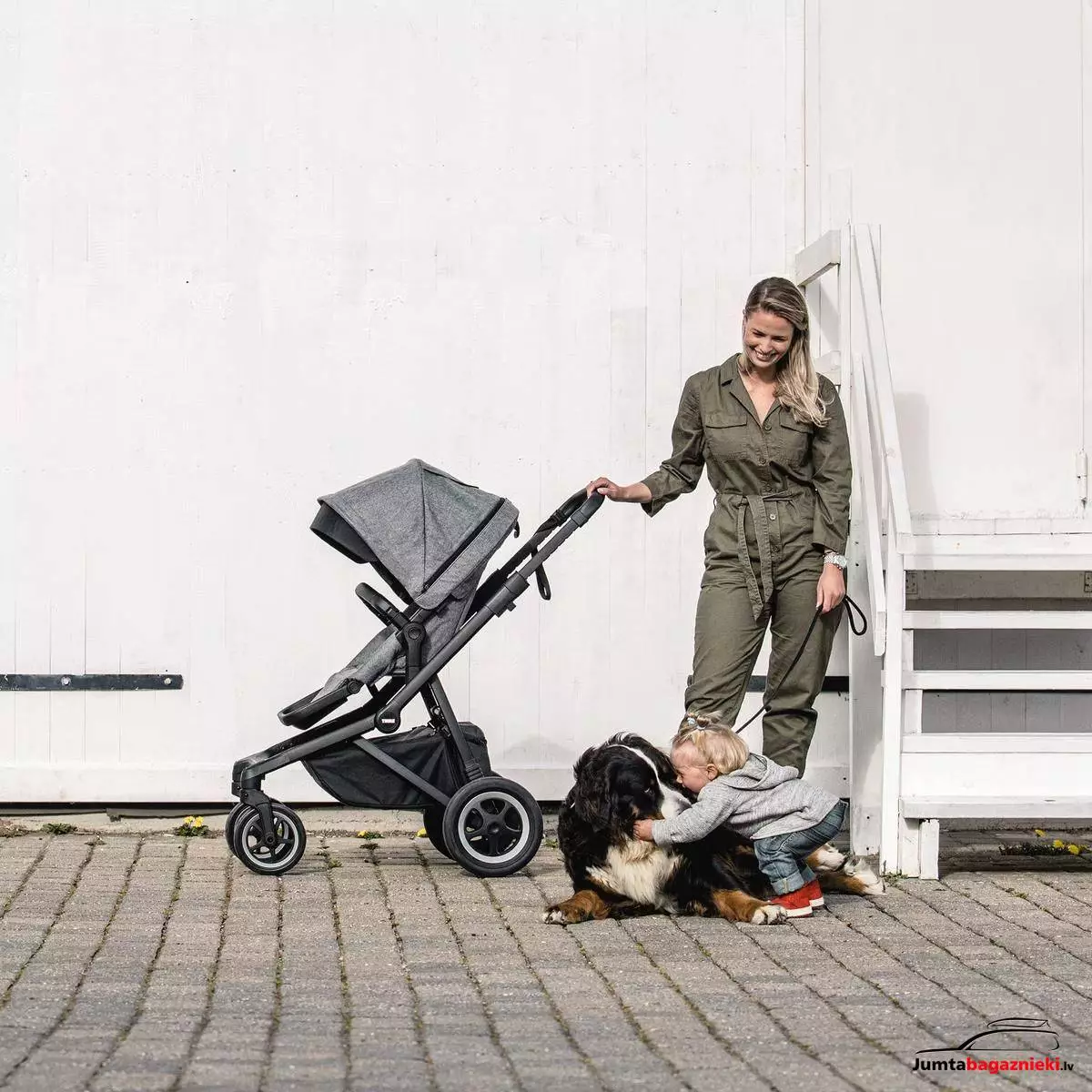 Thule Sleek Grey Melange on Black, 11000021 Thule Sleek Grey Melange on Black, 11000021